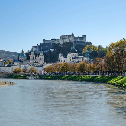 Herbstliches Salzburg, Festung Hohen Salzburg (Foto: IMAGO, imagebroker )
