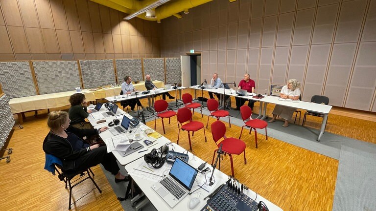 Karl-Sczuka-Preis Jury im Studio in Baden-Baden (Foto: SWR, Frank Halbig)