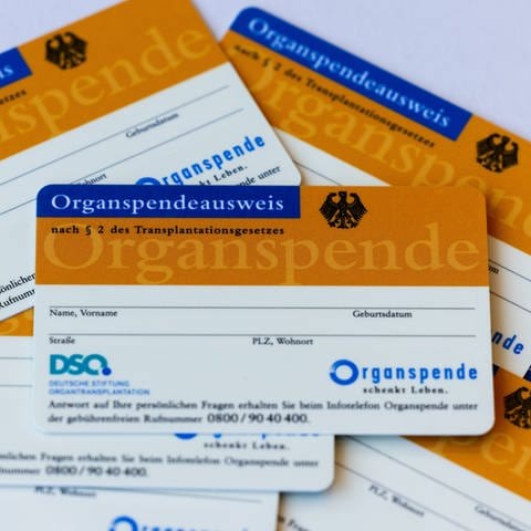 Organspendeausweis (Foto: picture-alliance / Reportdienste, picture alliance/dpa | Rolf Vennenbernd)