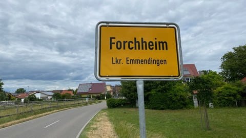 Ortsschild von Forchheim im Kaiserstuhl (Foto: SWR, Dorothee Soboll)