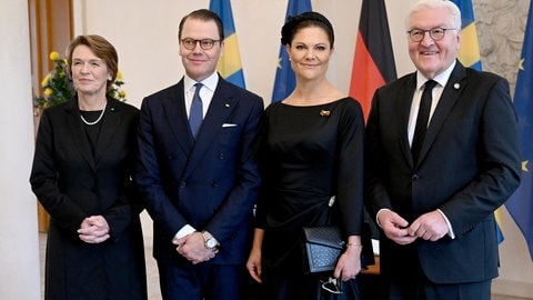 Kronprinzessin Victoria zu Besuch in Berlin: Am Volkstrauertag trifft die schwedische Monarchin den Bundespräsidenten Frank-Walter-Steinmeier und hält eine Rede im deutschen Bundestag. (Foto: picture-alliance / Reportdienste, picture alliance/dpa | Britta Pedersen)