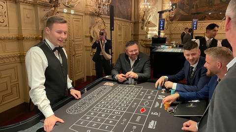 Seit fast sechs Jahren steht Temin Joguncic hinter den Spieltischen im Casino Baden-Baden.