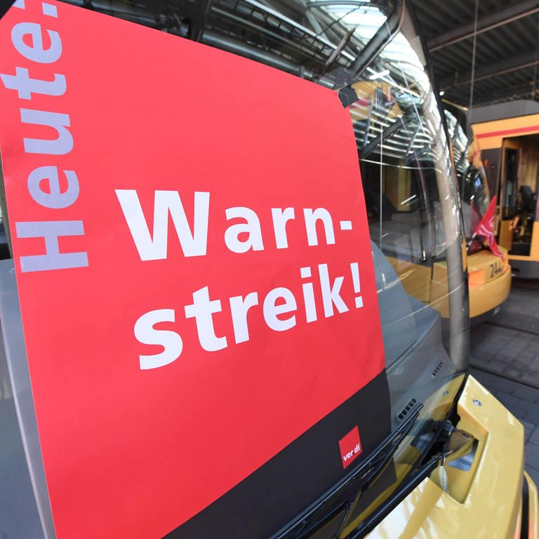 ver.di ruft zum Streik auf. In Karlsruhe trifft es Busse und Straßenbahnen. (Foto: dpa Bildfunk, Picture Alliance)
