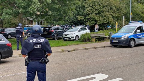 Bedrohungslage an Schule in Kehl - Suche nach Beteiligten (Foto: Christina Häußler / Einsatz-Report24)