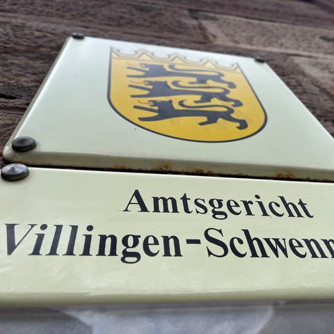 Am Amtsgericht Villingen-Schwenningen wird gegen einen Feuerwehrmann wegen Brandstiftung verhandelt. (Foto: SWR, David Zastrow)