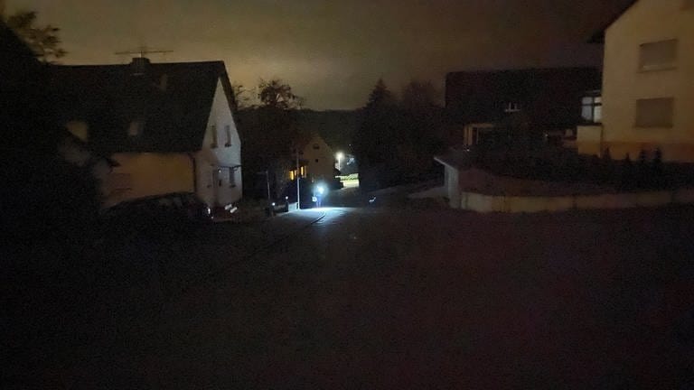 Rümmingen spart Energie und schaltet nachts die Straßenlaternen ab - ein Problem für Zeitungszusteller (Foto: SWR, Katharina Seeburger)