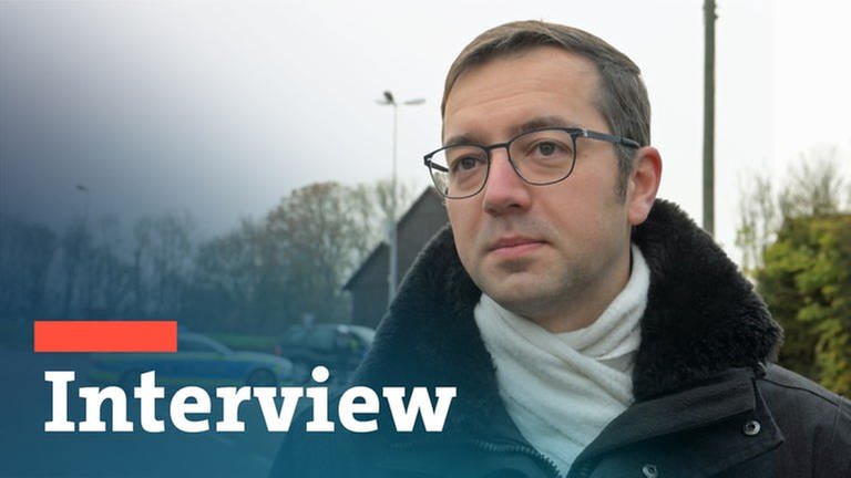 Gemeinde Illerkirchberg eine Woche nach der Tat immer noch geschockt: Bürgermeister Markus Häußler im SWR-Interview (Foto: SWR)