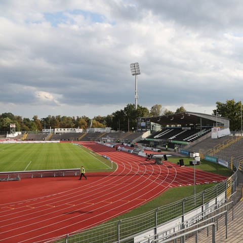 Um das Donaustadion in Ulm zweitligatauglich zu machen, müssen zehn Millionen Euro investiert werden. (Foto: IMAGO, IMAGO / Ulrich Wagner)
