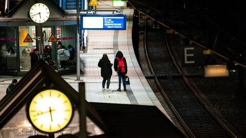 Die GDL hat ab Donnerstagsabend einen 24-stündigen Warnstreik bei der Deutschen Bahn angekündigt. (Foto: dpa Bildfunk, Picture Alliance)