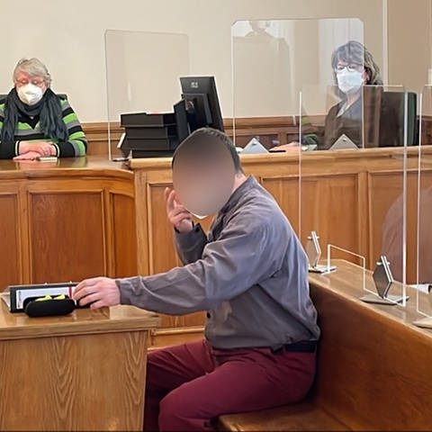 Der verurteilte Polizistenmörder Andreas S. steht jetzt im Saarland vor Gericht. (Foto: SWR)
