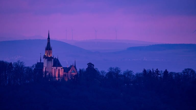 Die Kapelle auf dem Rochusberg in Bingen wird nicht mehr angestrahlt, um Energie zu sparen