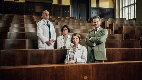 Bilder aus Serien (Foto: IMAGO, ARD/Stanislav Honzik ) Bilder aus Serien