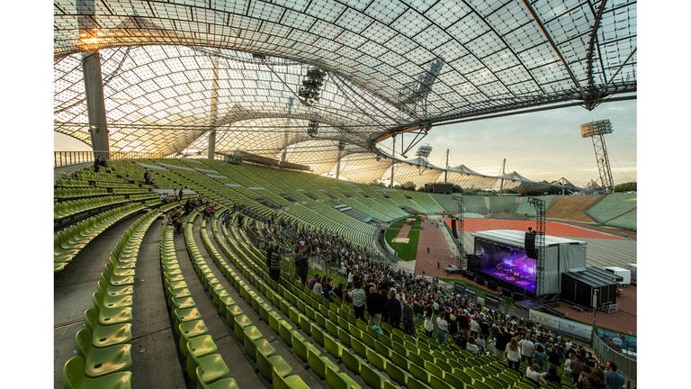 WiebuschBosseUhlmann – Olympiastadion München - Reiner Pfisterer und sein Projekt „Die Rückkehr der Musik”