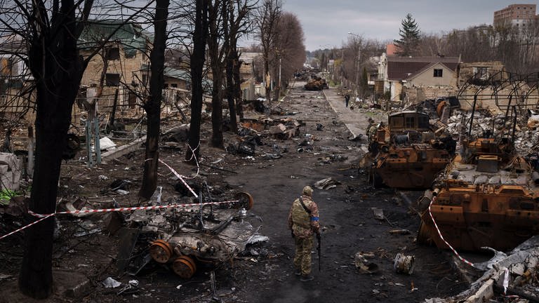 Anzeichen für Kriegsverbrechen in der Ukraine häufen sich (Foto: dpa Bildfunk, Felipe Dana)