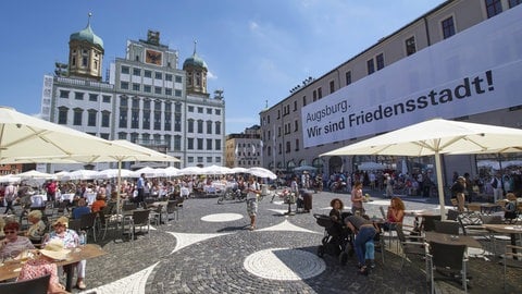 In Augsburg wird das Hohe Friedensfest gefeiert (Foto: IMAGO, IMAGO / reportandum) In Augsburg wird das Hohe Friedensfest gefeiert
