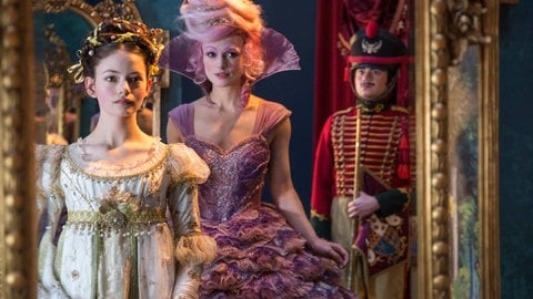 Klara und Zuckerfee in Disneys Kinofilm "Der Nussknacker" (Foto: IMAGO, IMAGO / Capital Pictures) Klara und Zuckerfee in Disneys Kinofilm "Der Nussknacker"