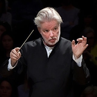 Jukka-Pekka Saraste dirigiert das SWR Symphonieorchester