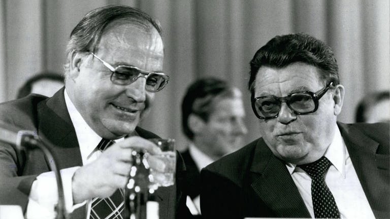 Helmut Kohl (links) und Franz Josef Strauß am 29. September 1979 auf dem CSU-Parteikongress in München
