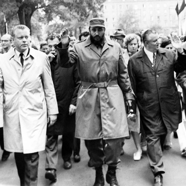 Kubas Regierungschef Fidel Castro in Dresden während seines DDR-Besuchs (Foto: IMAGO, Ulrich Hässler)