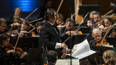 Das SWR Symphonieorchester unter der Leitung seines Chefdirigenten Teodor Currentzis