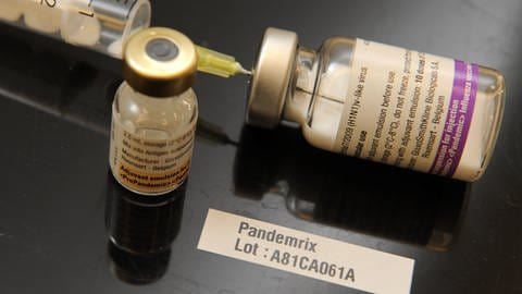 Ampulle mit dem Impf-Wirkstoff Pandemrix (Foto: dpa Bildfunk, picture-alliance/ dpa | Tobias Hase)